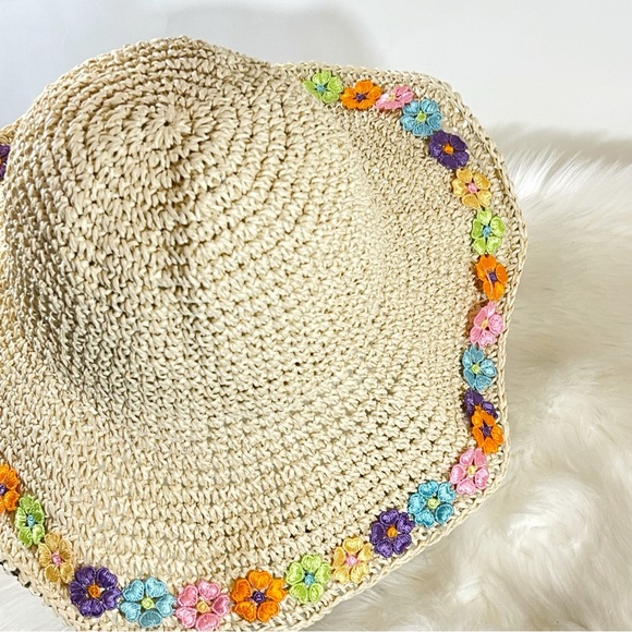 True Love Floppy Straw Sun Hat - Picture 8 of 11